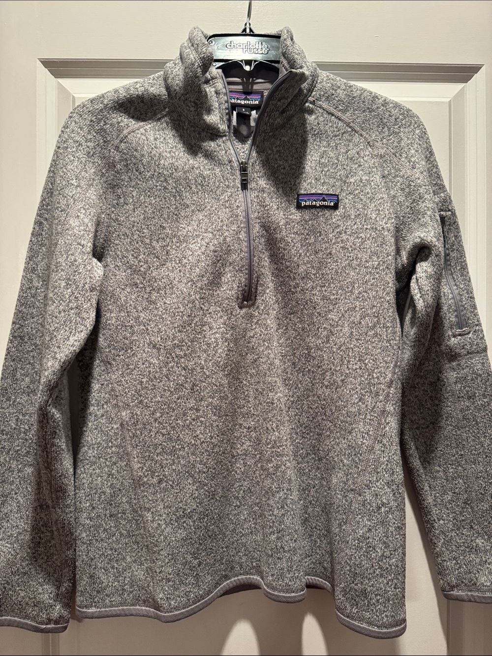 Patagonia Women’s Heather Gray 1/4 Zip Sweater